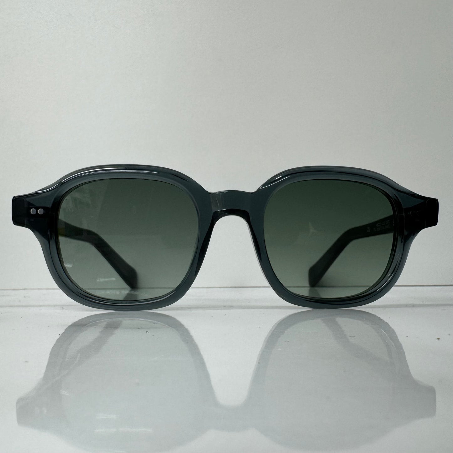 Kaleos Saber Sunglasses CAT2 Transparent Grey & Green Tinted Round Acetate