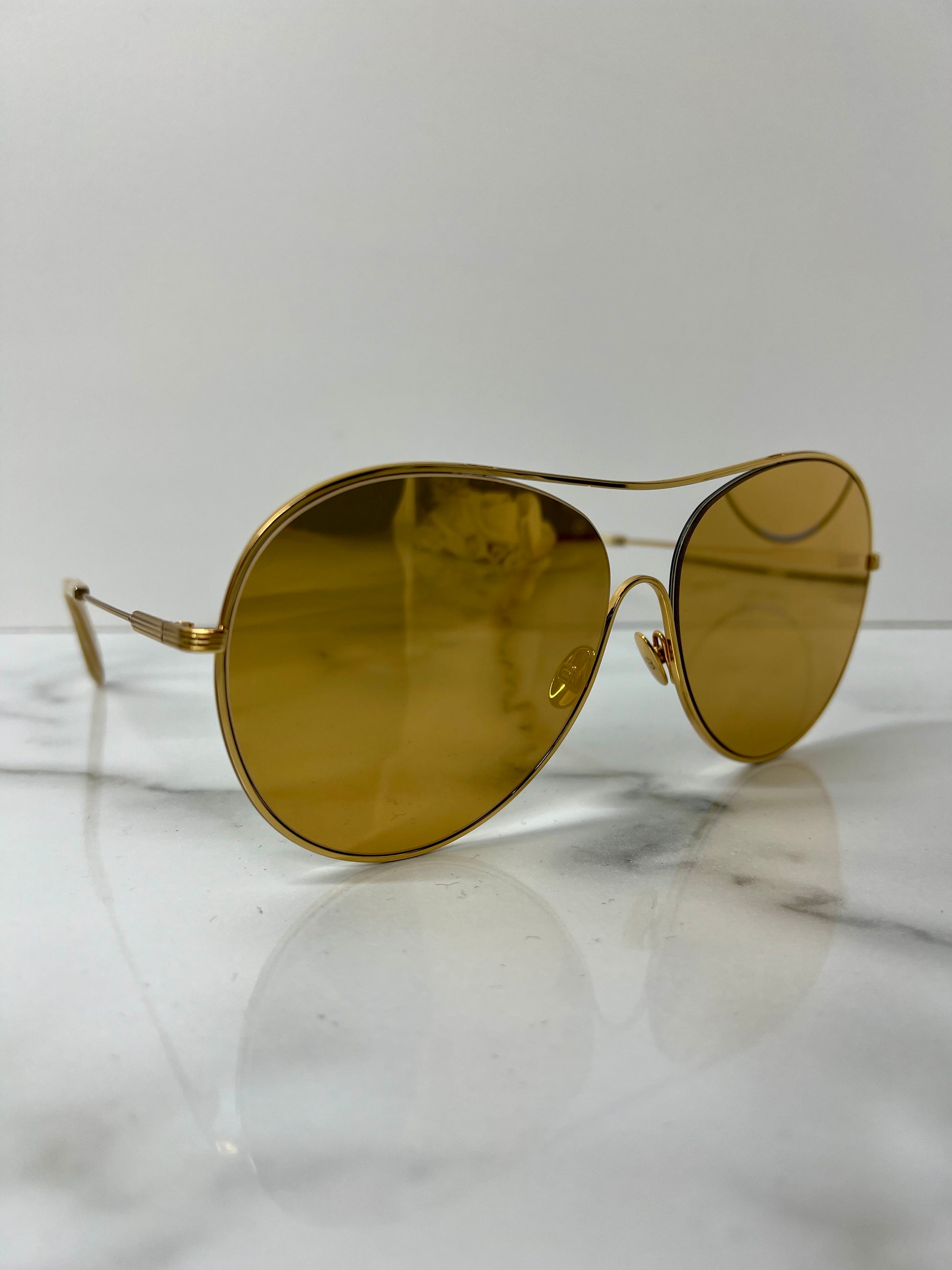 Victoria Beckham Sunglasses Womens Gold Gradient Designer Pilot Glasses VBS131